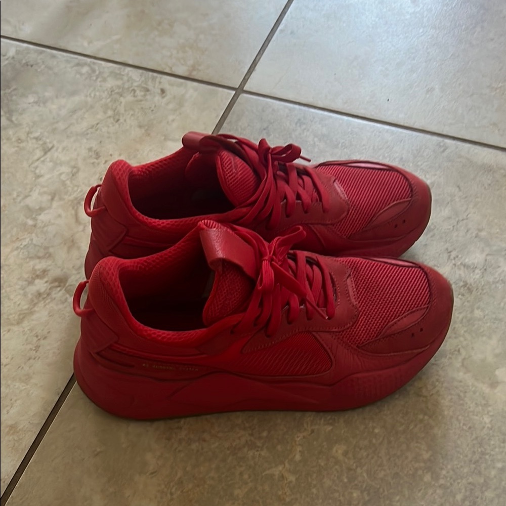 Vibrant Red Sneakers with Breathable Mesh and Cushioned Sole. No box